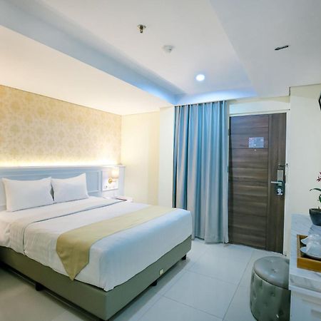 The Cube Hotel Malioboro, Azana Hotels Collection Yogyakarta Exterior foto