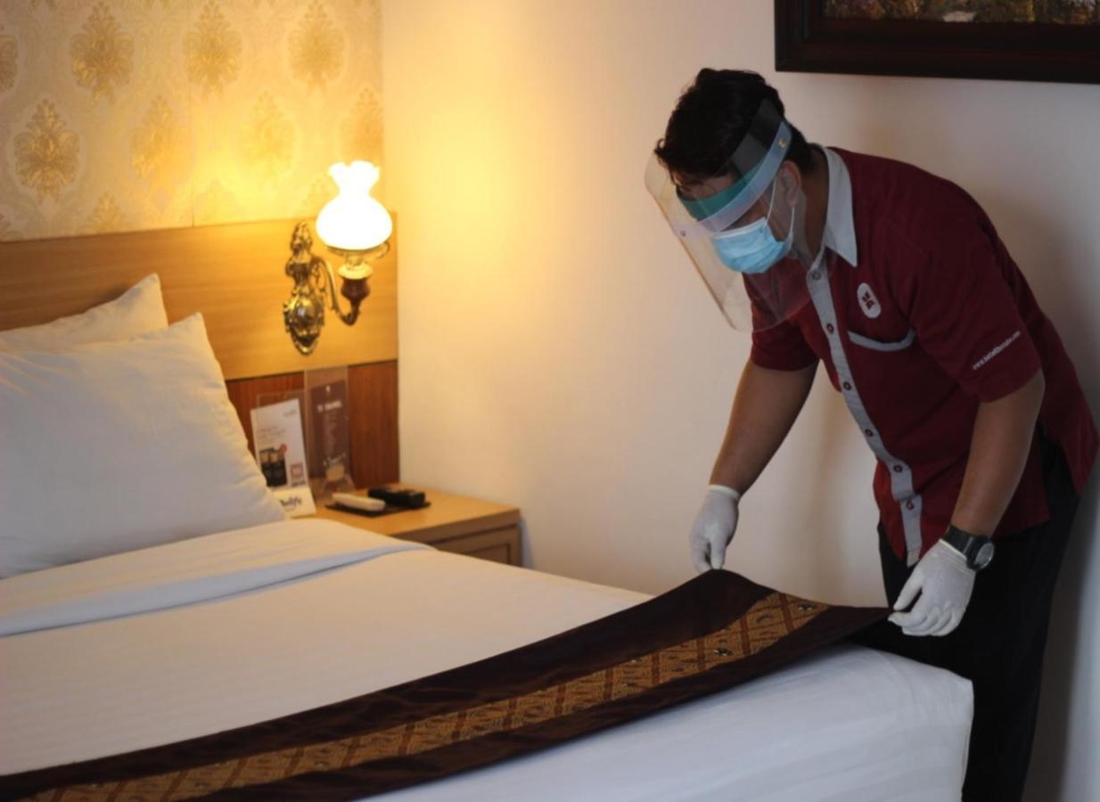The Cube Hotel Malioboro, Azana Hotels Collection Yogyakarta Exterior foto