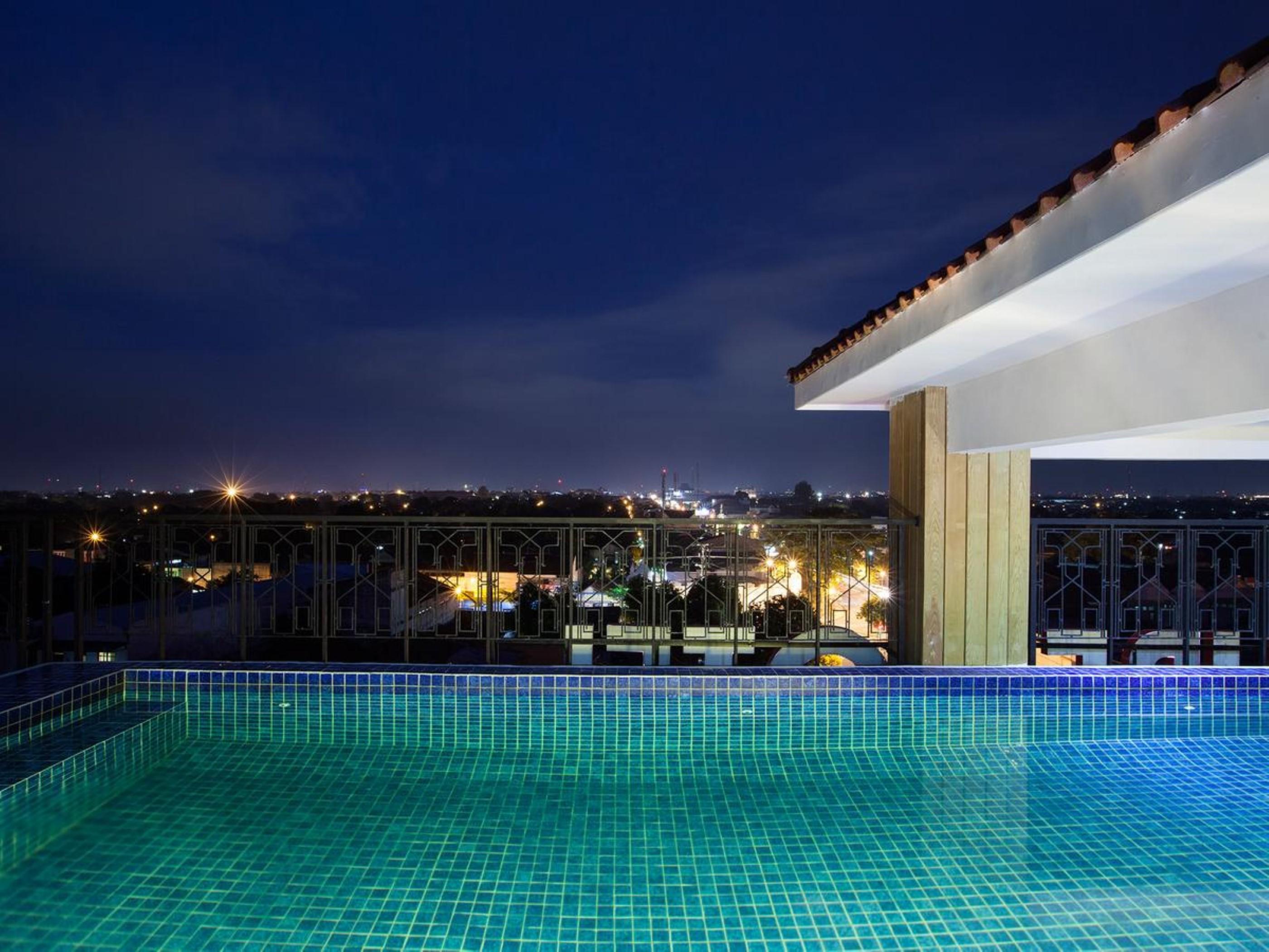 The Cube Hotel Malioboro, Azana Hotels Collection Yogyakarta Exterior foto