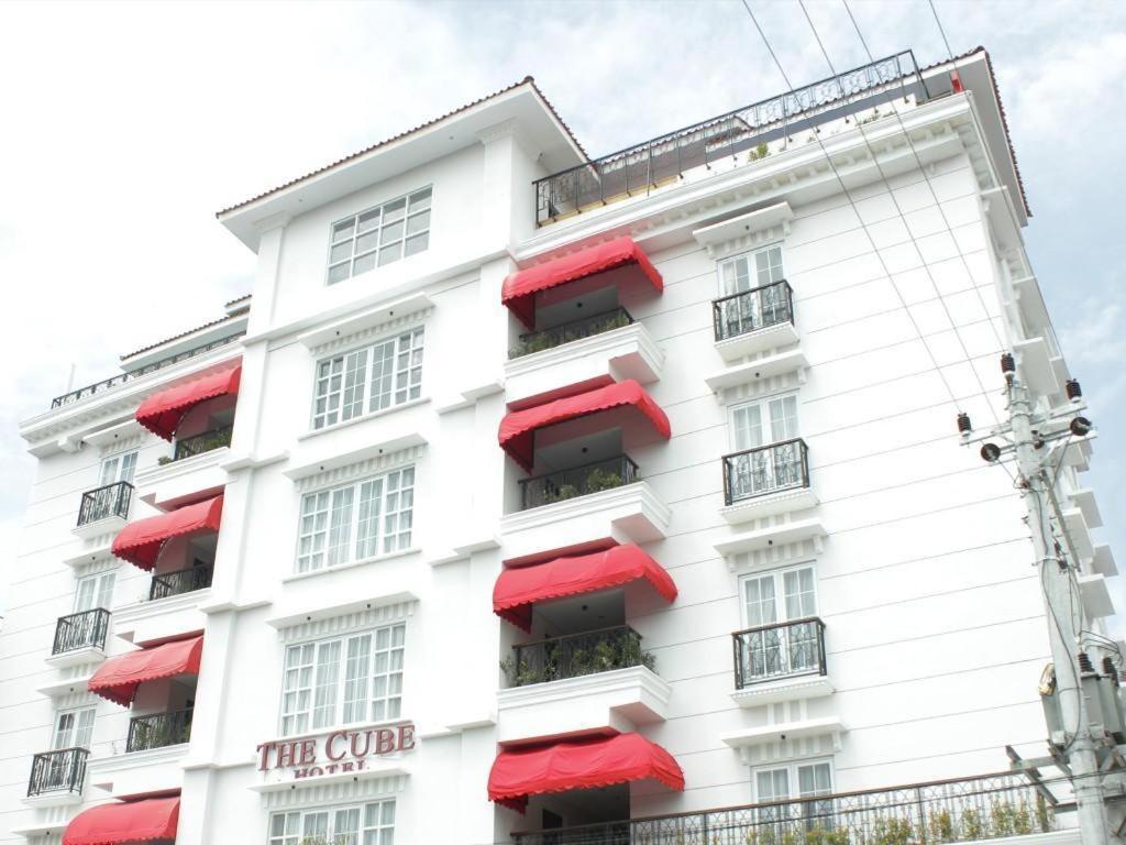 The Cube Hotel Malioboro, Azana Hotels Collection Yogyakarta Exterior foto