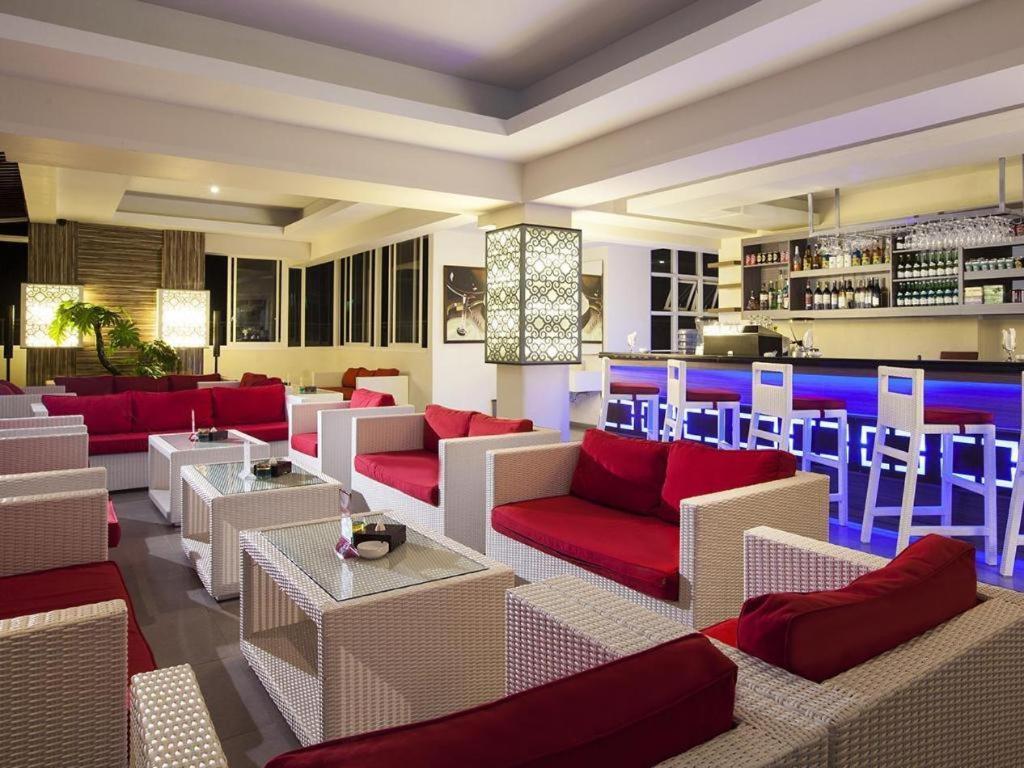 The Cube Hotel Malioboro, Azana Hotels Collection Yogyakarta Exterior foto