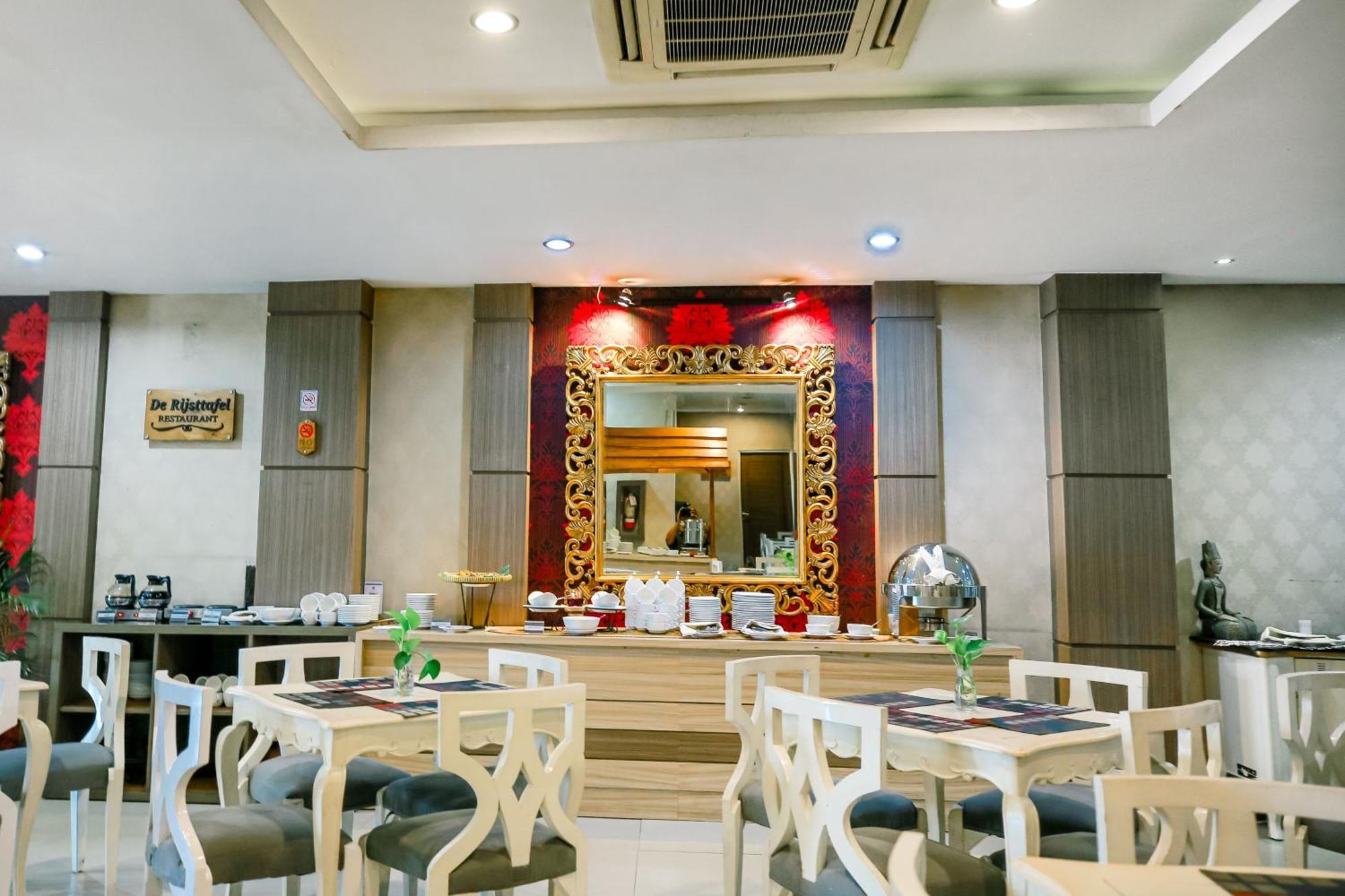 The Cube Hotel Malioboro, Azana Hotels Collection Yogyakarta Exterior foto